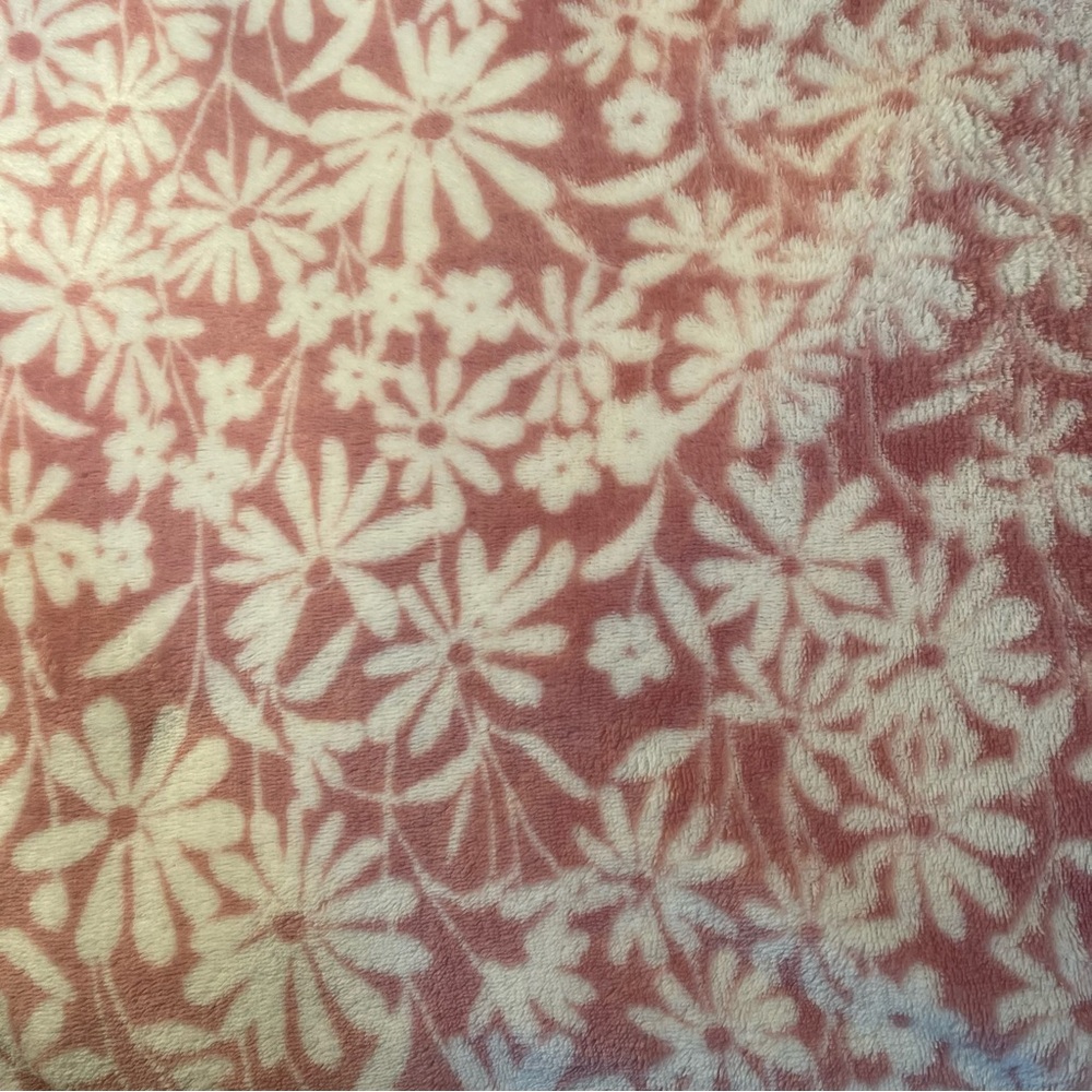 Target Spring Plush Throw Blanket - Picture 4 of 4
